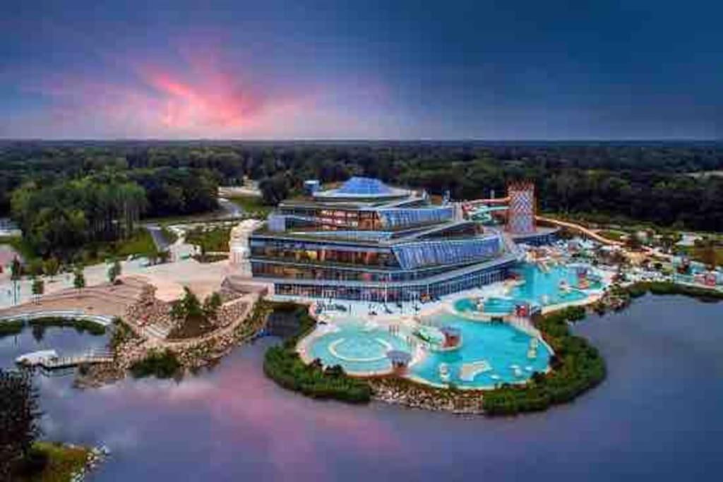 Suite Cartier Near Disneyland Paris 塞里斯 外观 照片