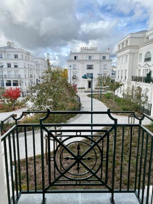 Suite Cartier Near Disneyland Paris 塞里斯 外观 照片